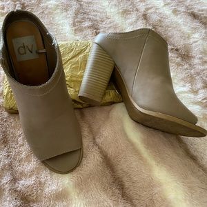 dolce vida open toe with chunky heel